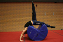 Trójkątny wałek akrobatyczny do ćwiczeń FlikFlakker duży